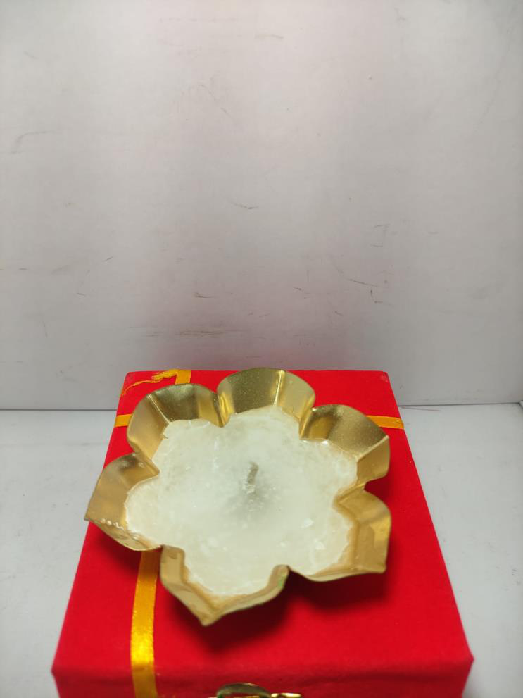 Metal Candle Diya Set (Size: 3.5 inch Of diya)